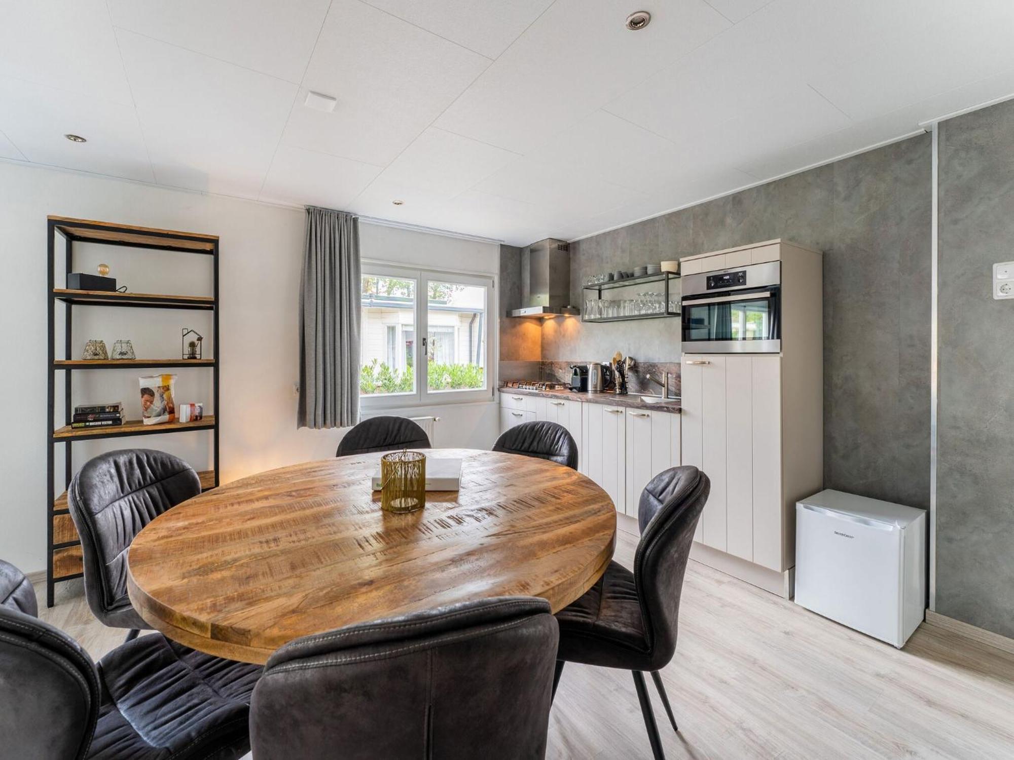 Charming Holiday Home in Kaatsheuvel near Efteling Buitenkant foto
